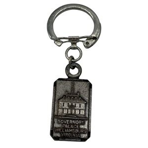 Vintage Silver Governors Palace Williamsburg Virginia Travel Keychain